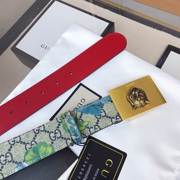 スーパーコピーグッチベルト素材ディテール